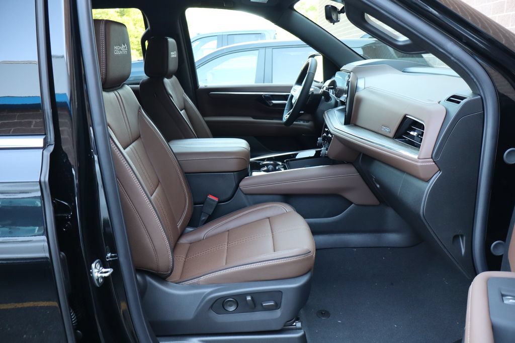 New 2026 Chevrolet Tahoe High Country AWD/4WD image 57