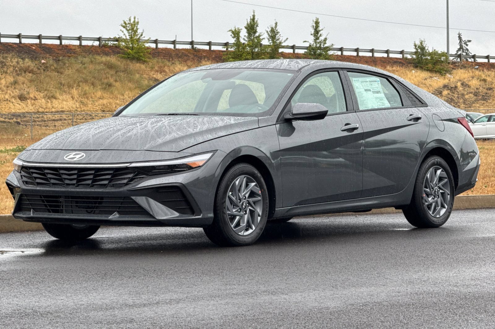 New 2026 Hyundai Elantra Hybrid FWD image 7
