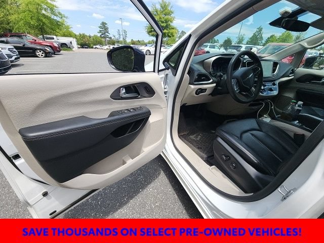 Used 2024 Chrysler Pacifica Touring-L w/ Road Tripper Package FWD image 25