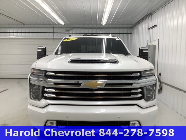 Used 2021 Chevrolet Silverado 2500 High Country w/ Technology Package image 2