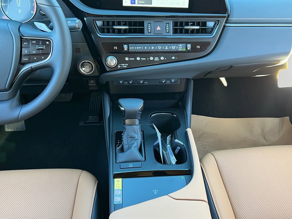 New 2025 Lexus ES 350 w/ Premium Package image 10