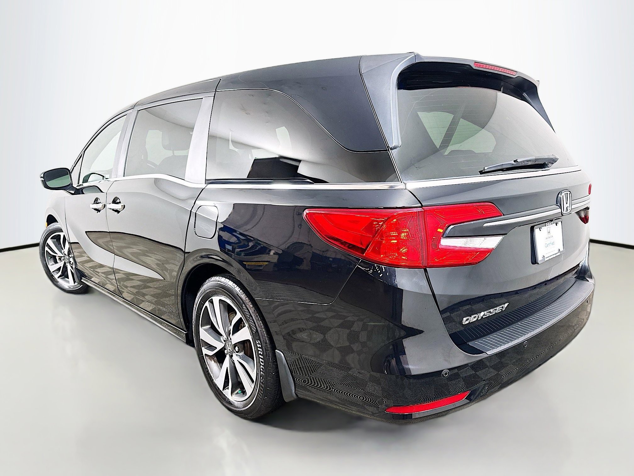 Used 2024 Honda Odyssey Touring image 5