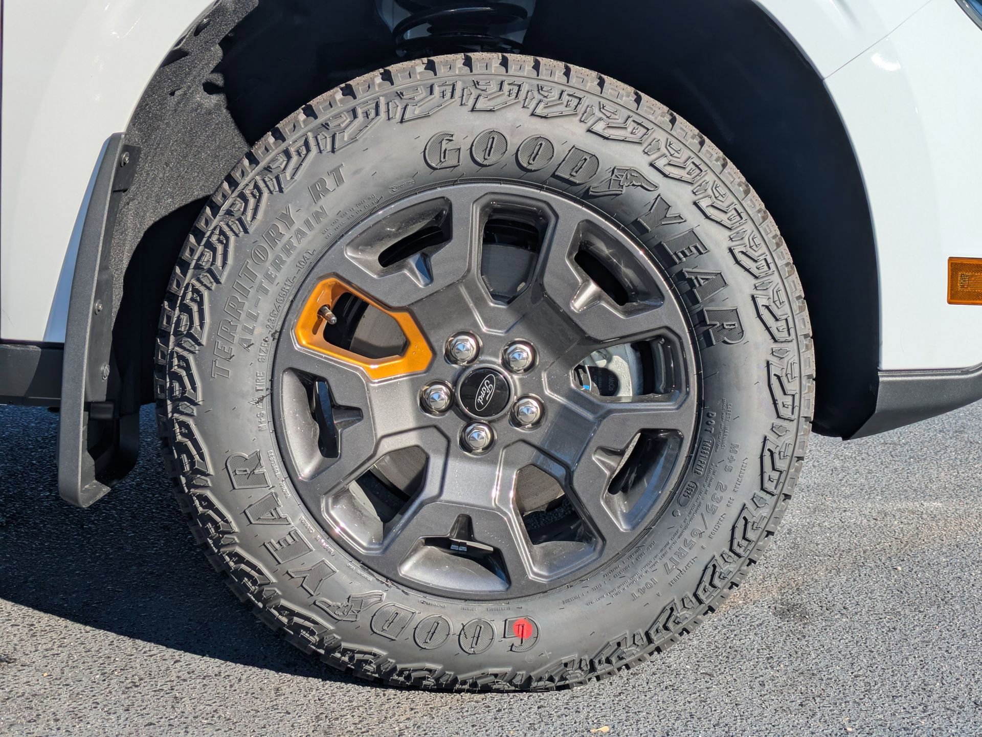 New 2026 Ford Maverick Tremor image 13