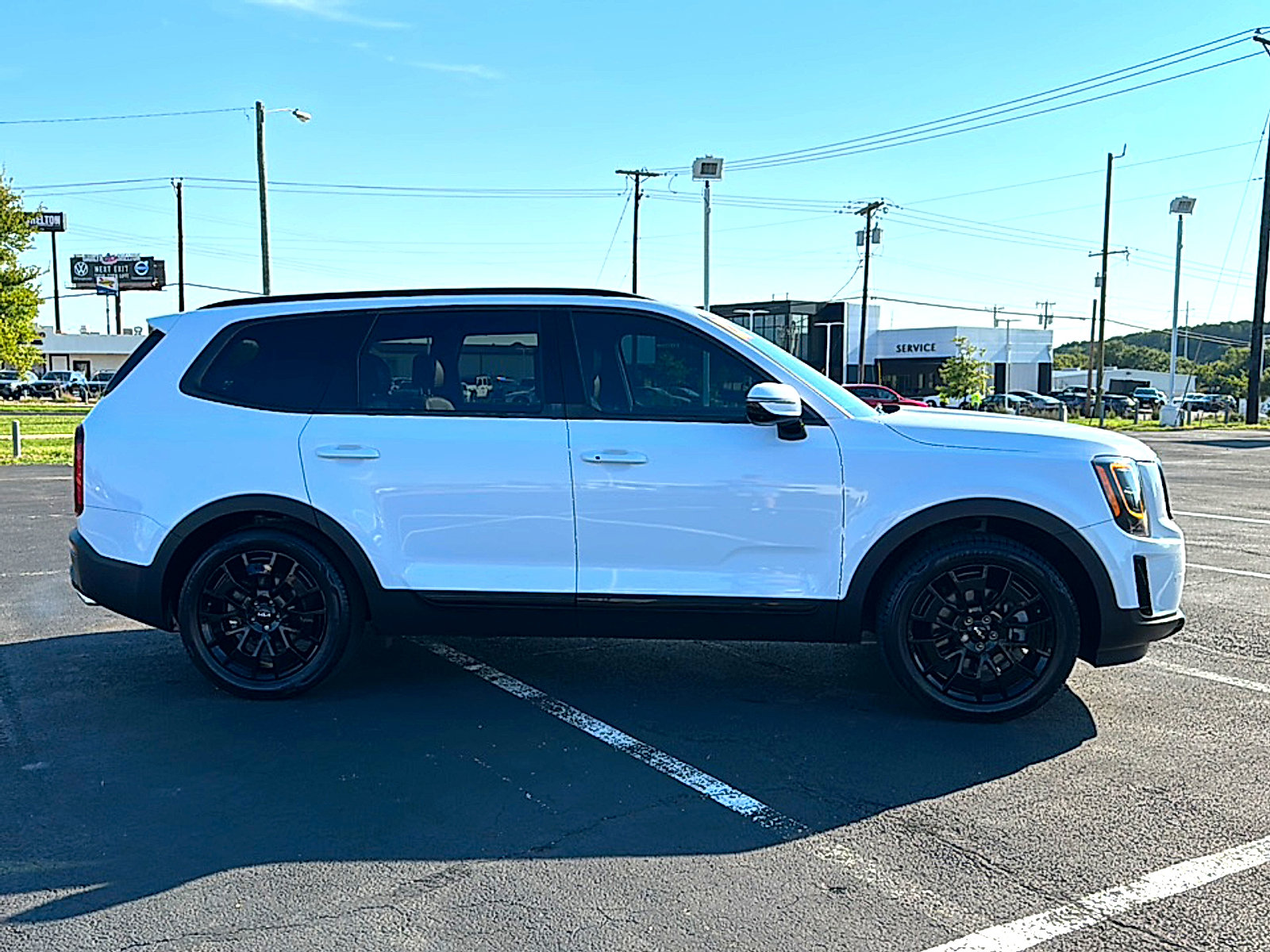 Used 2022 Kia Telluride SX w/ SX Prestige Package image 9