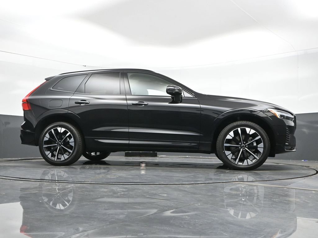 New 2026 Volvo XC60 B5 Plus w/ Protection Package Premier image 41