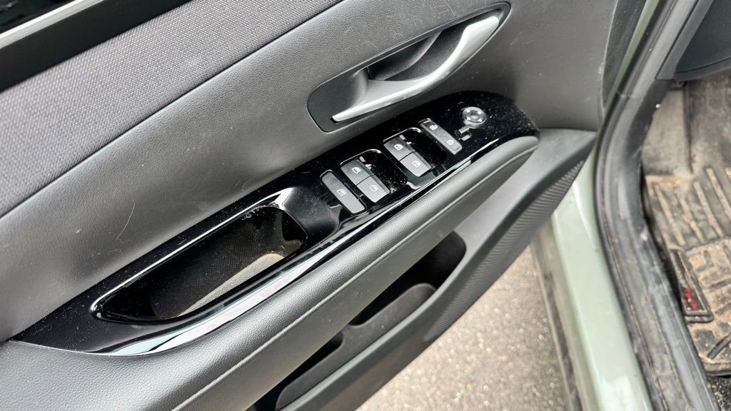 Used 2023 Hyundai Santa Cruz Limited image 13