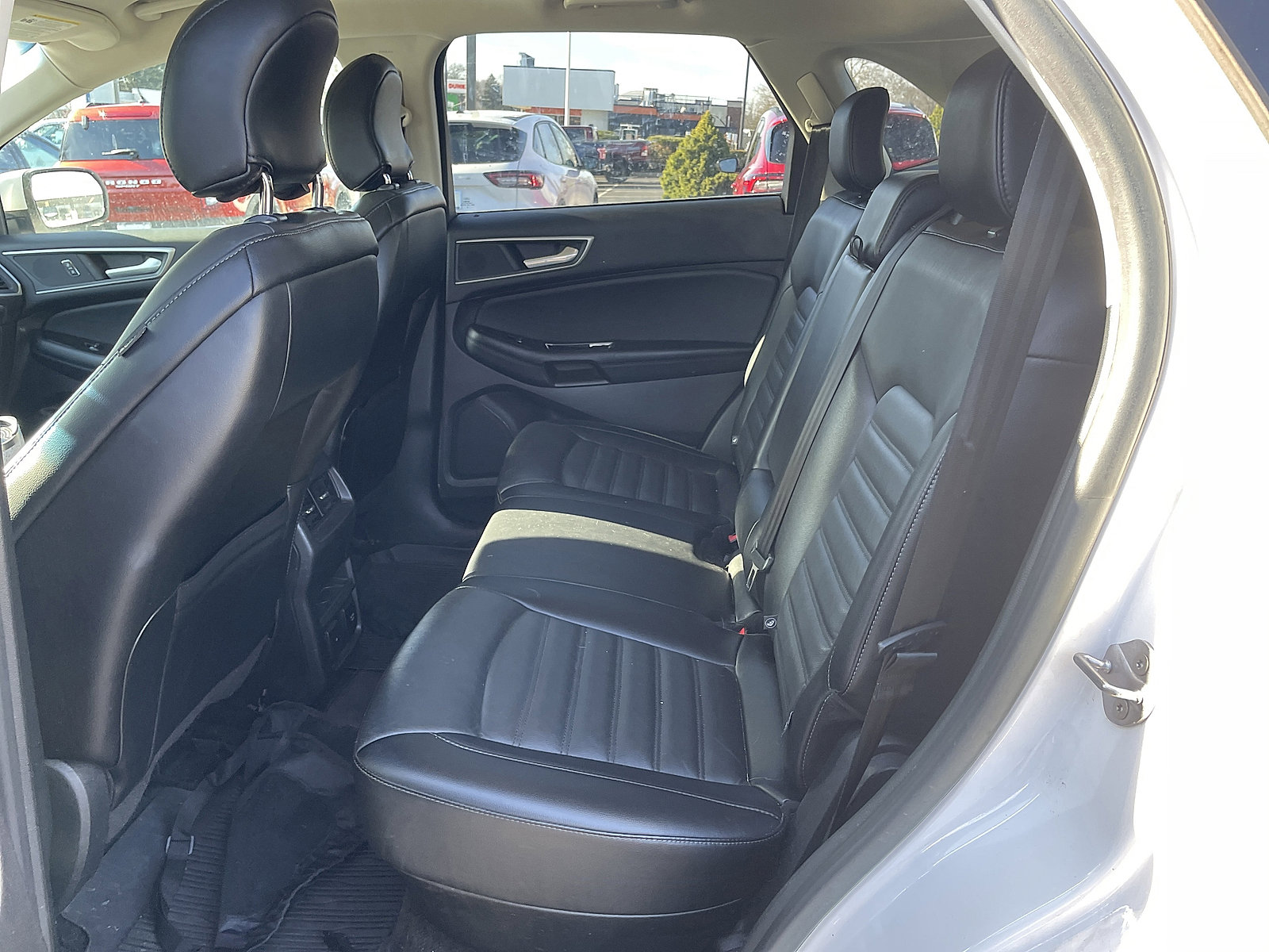 Used 2018 Ford Edge SEL w/ Equipment Group 201A image 9