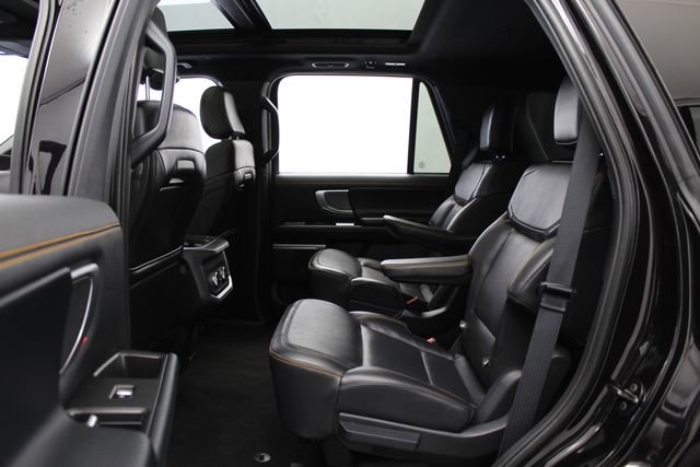 Used 2025 Ford Expedition Tremor AWD/4WD image 29