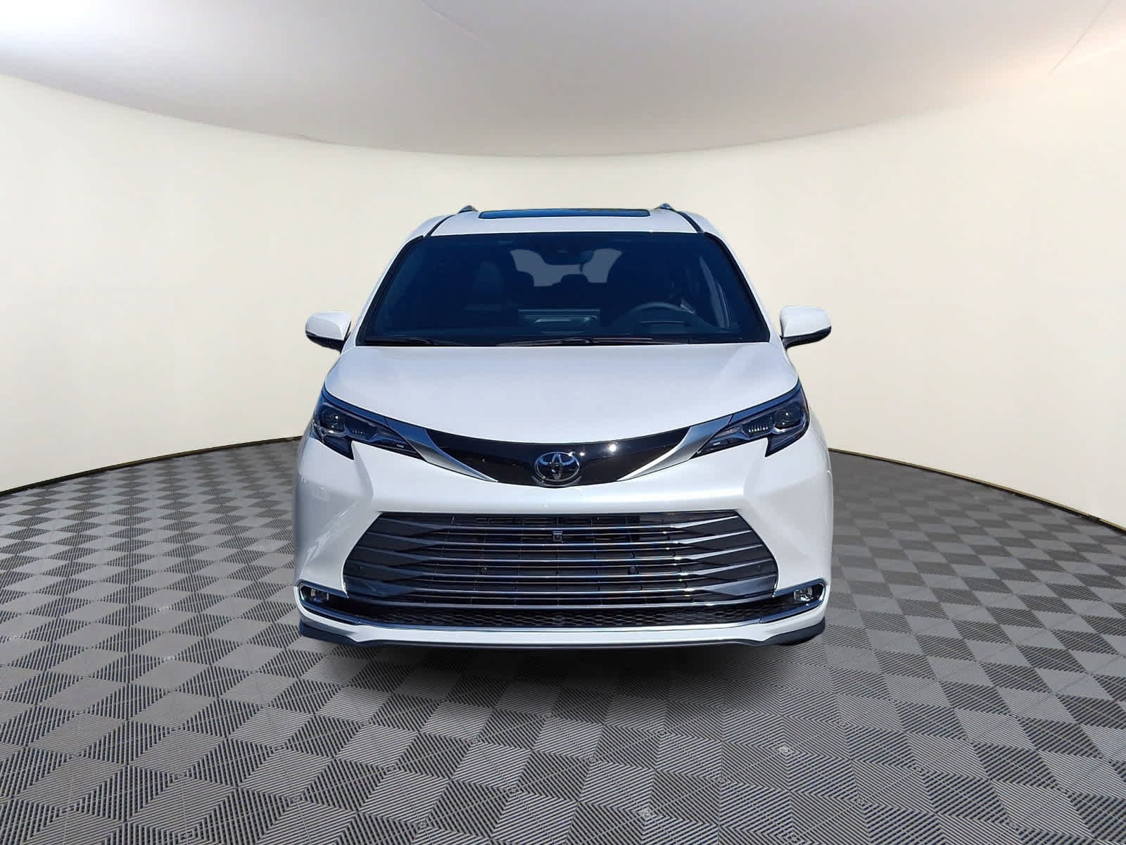 New 2026 Toyota Sienna Platinum AWD/4WD image 2