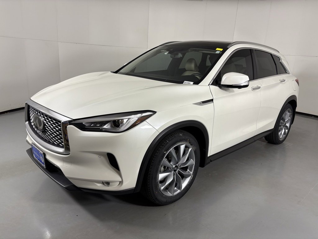 Used 2021 INFINITI QX50 Essential w/ Convenience Package image 5