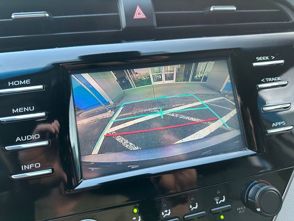 Used 2018 Toyota Camry L image 27