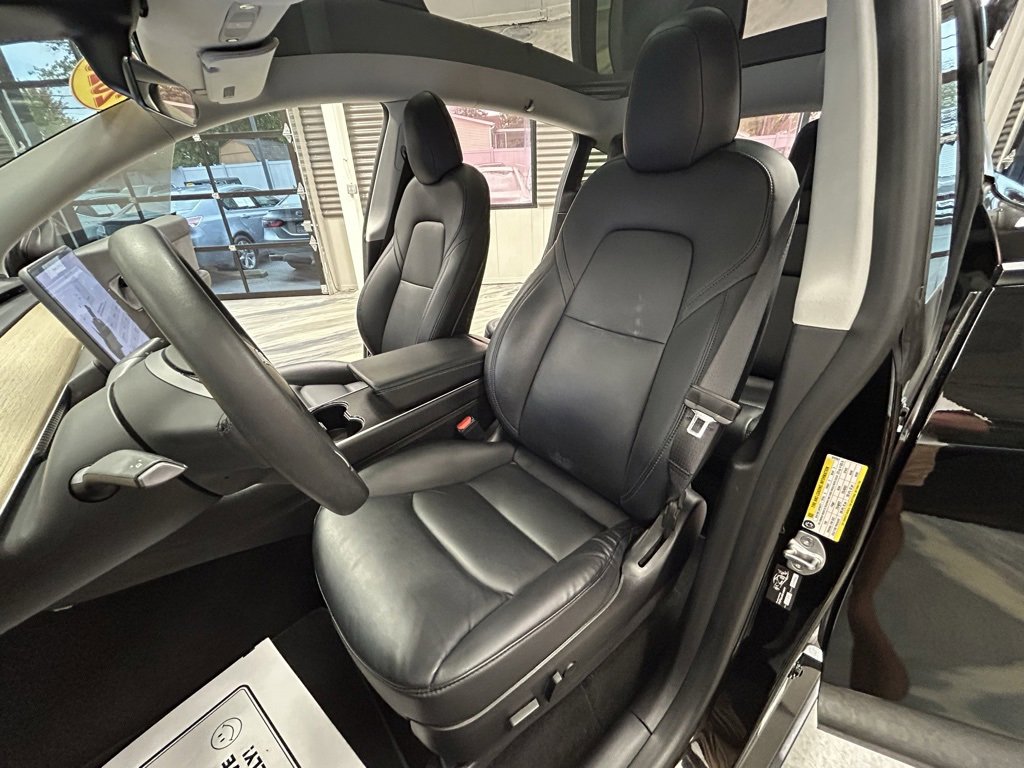 Used 2020 Tesla Model Y Long Range image 8