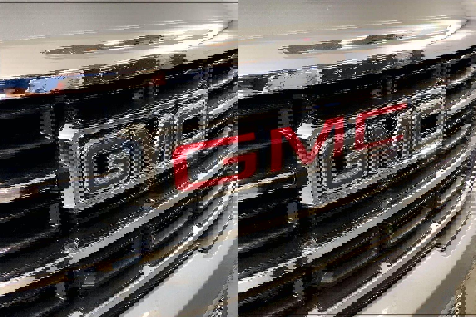 Used 2025 GMC Acadia Elevation FWD image 29