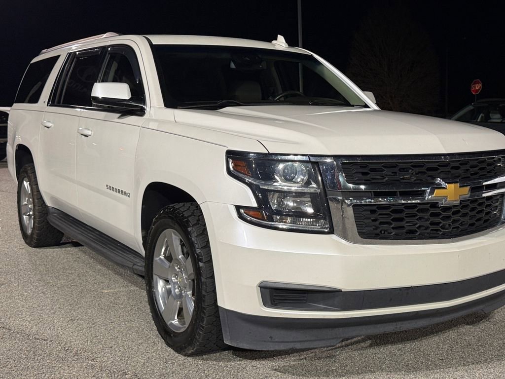 Used 2017 Chevrolet Suburban LT image 29