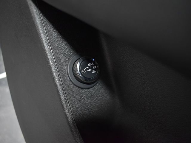 Used 2023 Cadillac XT6 Sport w/ LPO, ONYX Package image 15