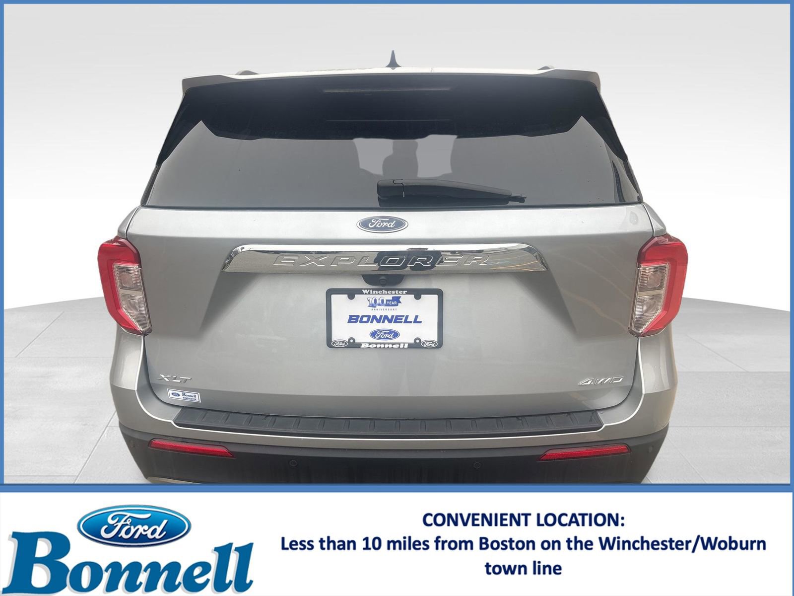 Certified 2022 Ford Explorer XLT w/ Equipment Group 202A image 4