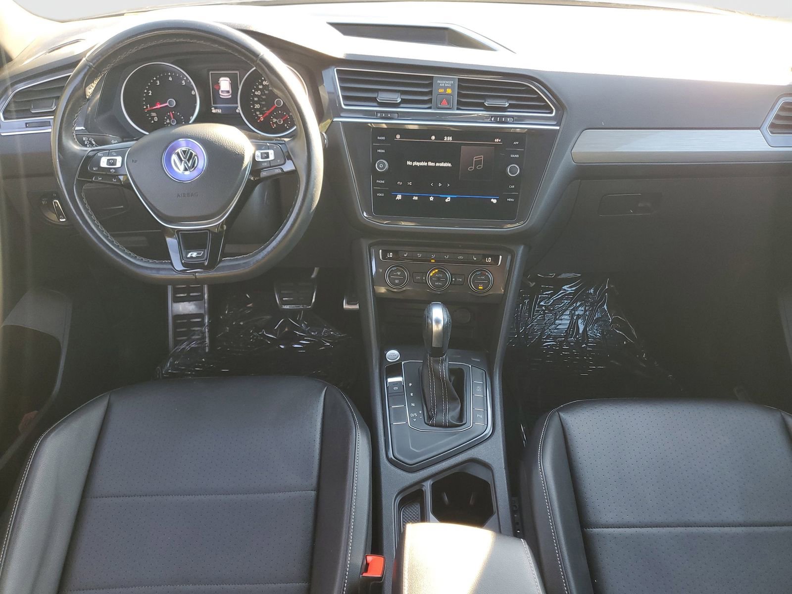 Used 2021 Volkswagen Tiguan SE R-Line image 9