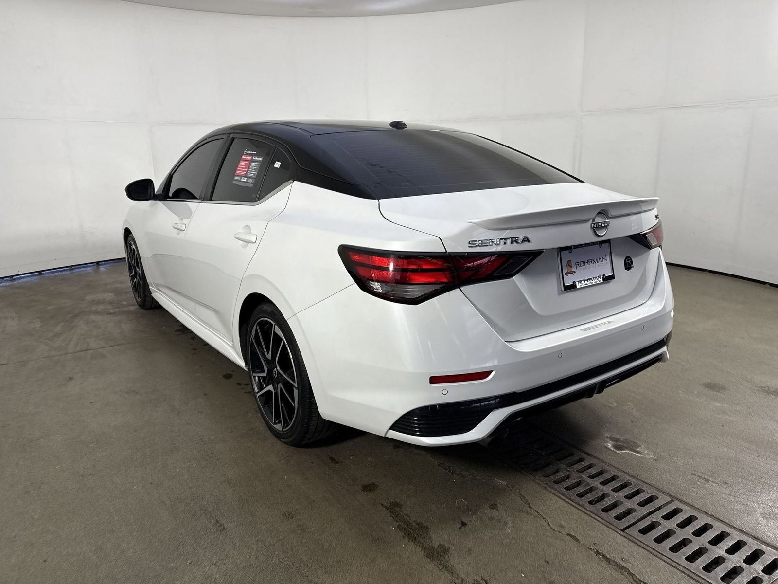 Certified 2024 Nissan Sentra SR image 32