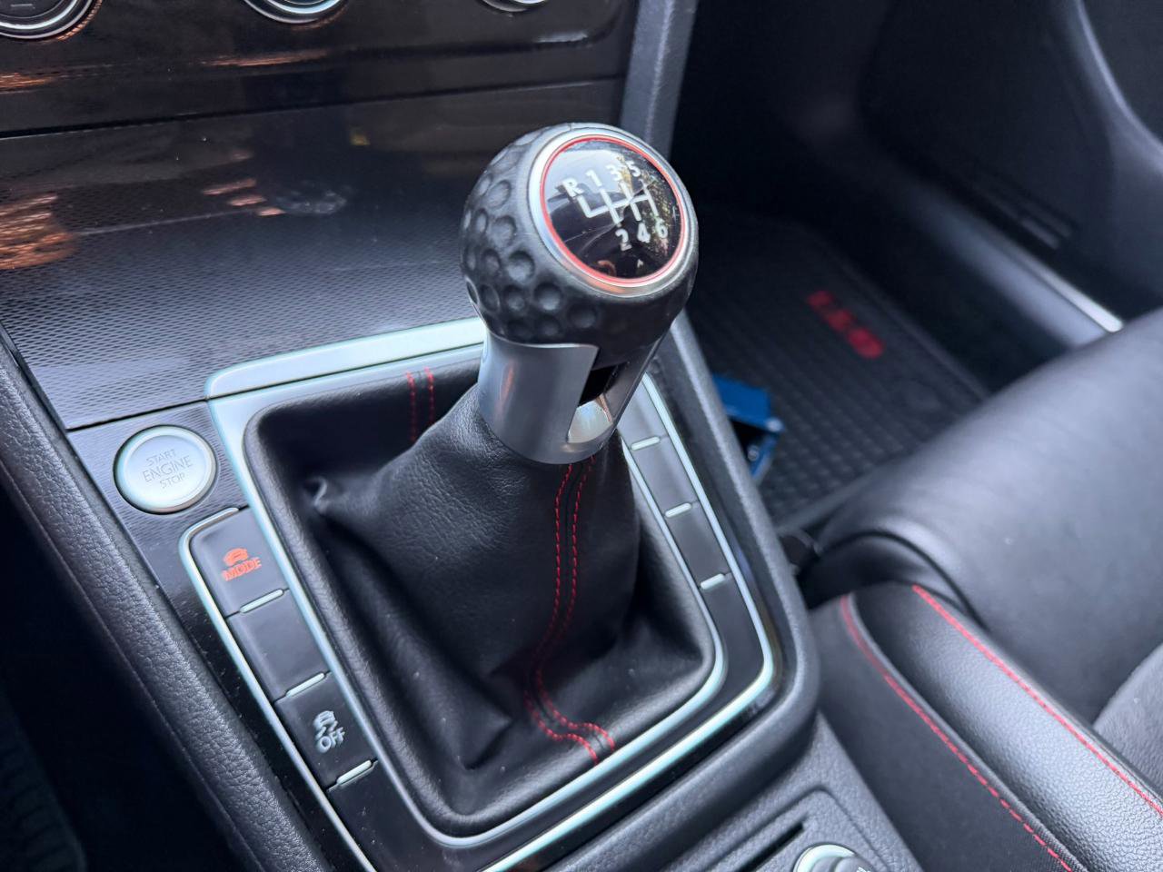 Used 2017 Volkswagen GTI Autobahn FWD image 35