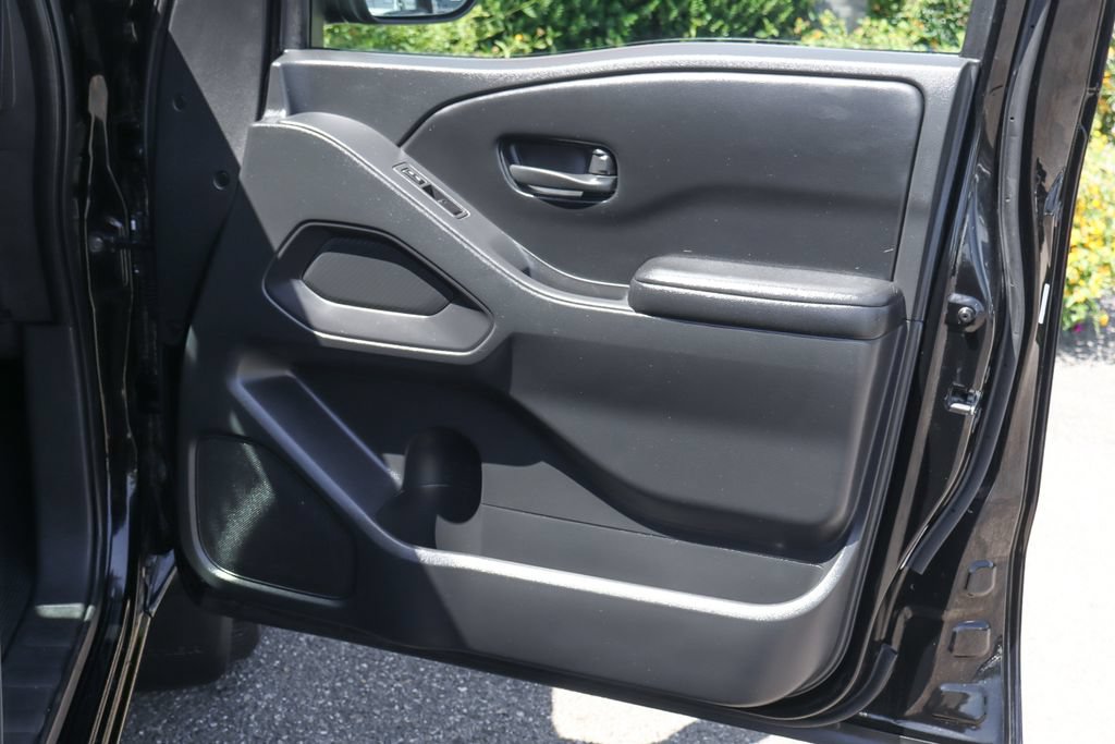 Used 2025 Nissan Frontier S RWD image 42