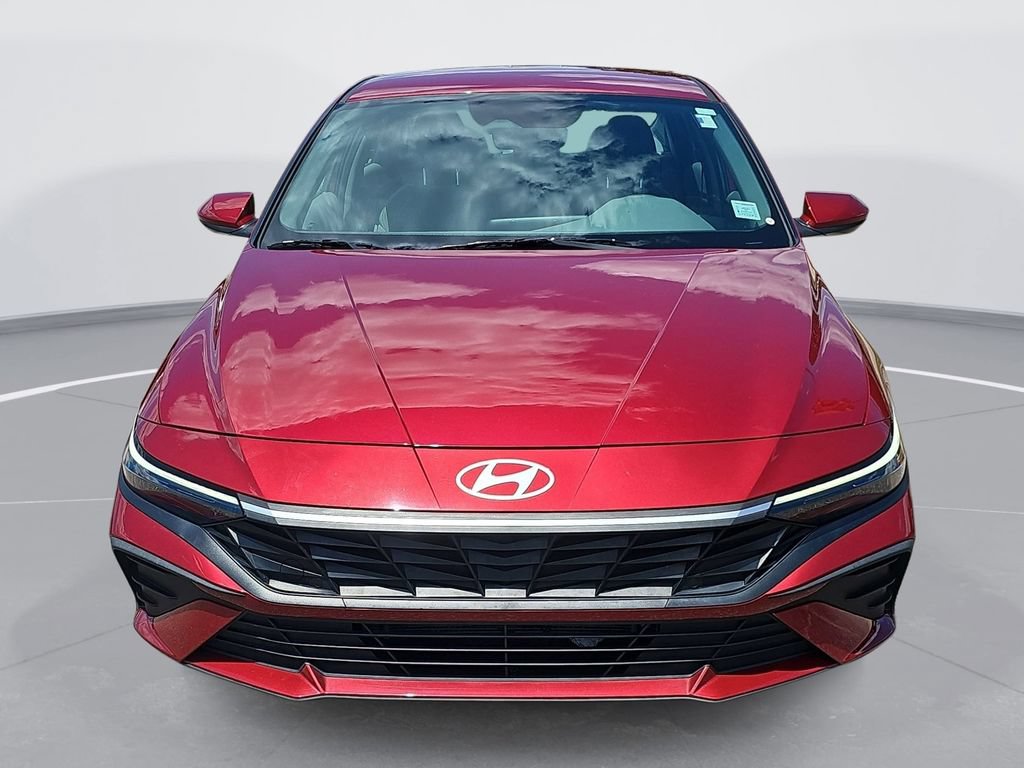 Certified 2024 Hyundai Elantra Blue FWD image 2
