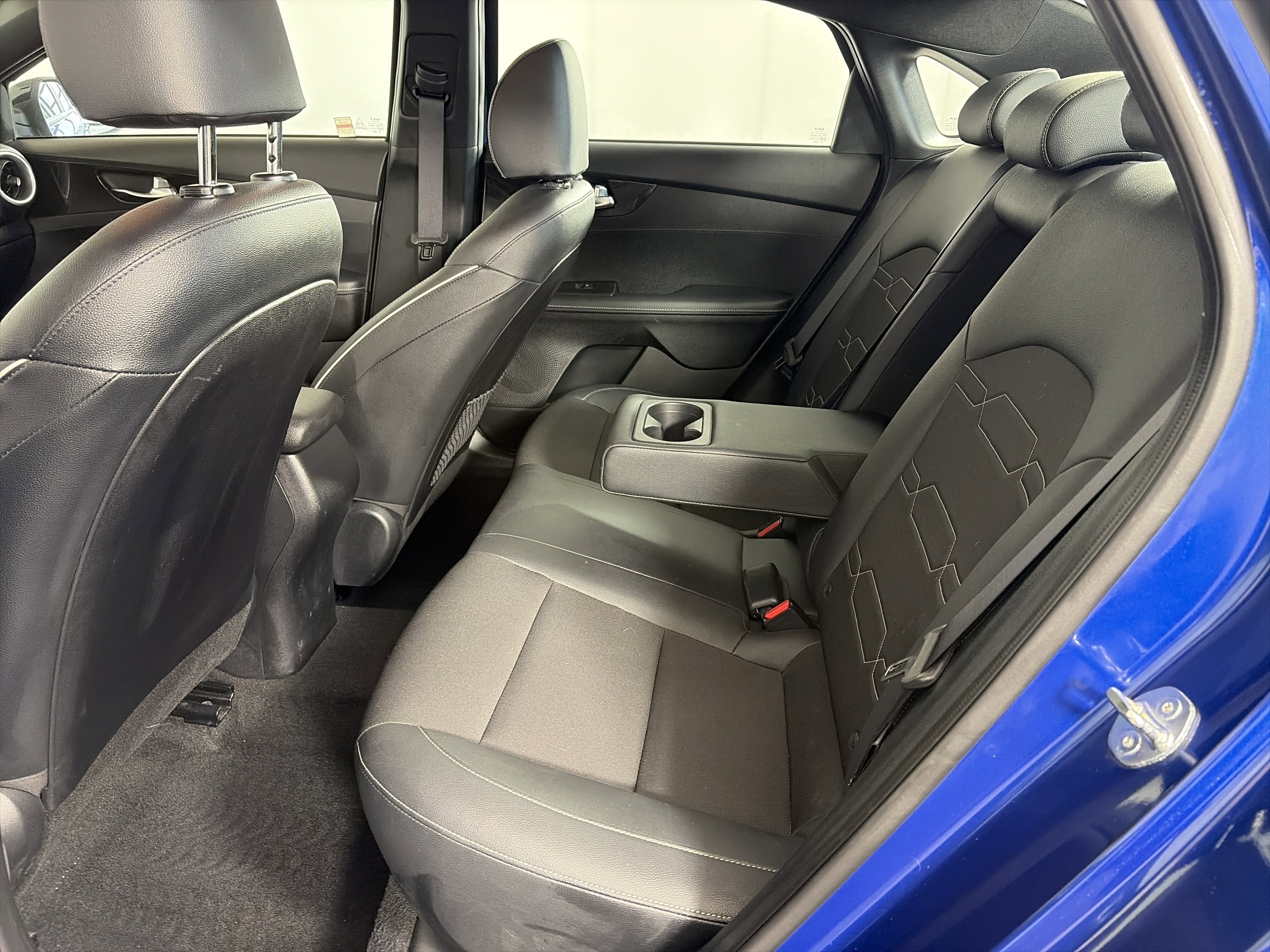 Certified 2024 Kia Forte GT-Line image 7