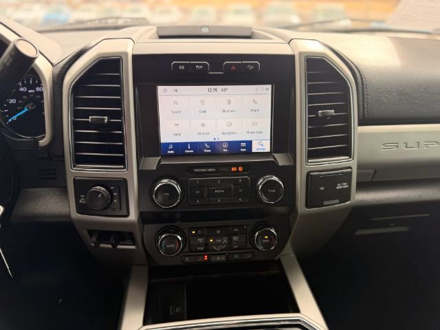 Used 2021 Ford F250 Lariat w/ Lariat Value Package image 28