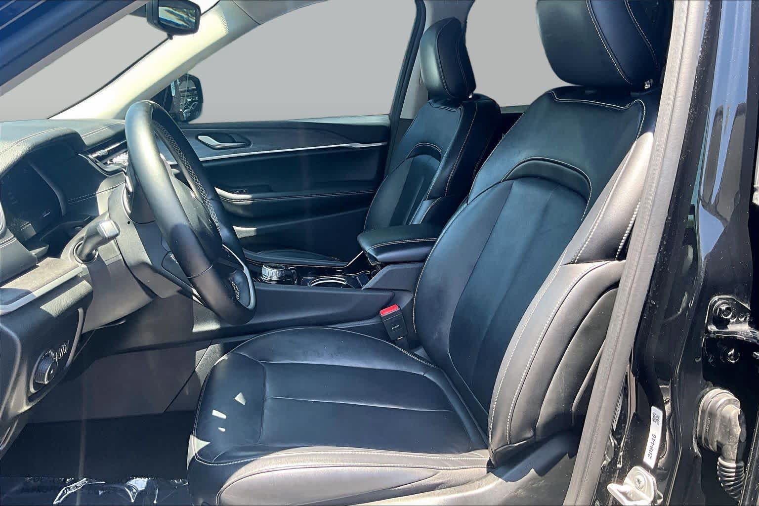 Used 2022 Jeep Grand Cherokee Limited RWD image 9