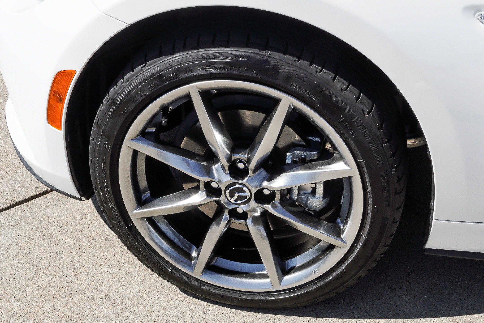 Used 2022 MAZDA MX-5 Miata RF Grand Touring w/ Weather Package RWD image 17