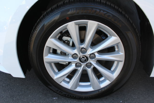 Certified 2026 Toyota Corolla LE w/ LE Premium Package FWD image 9