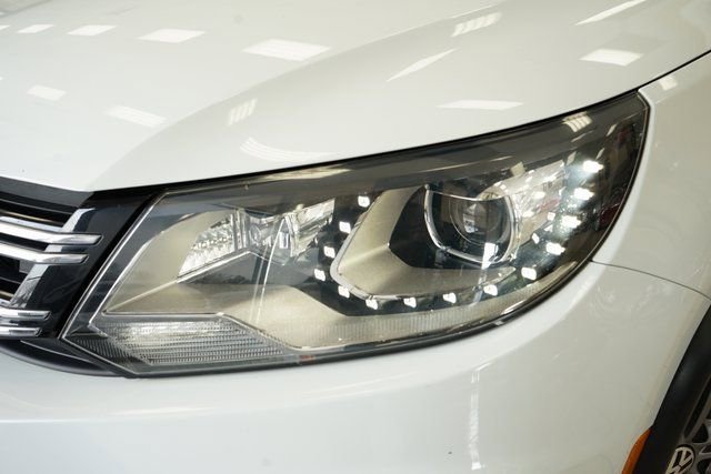 Used 2017 Volkswagen Tiguan Sport image 22