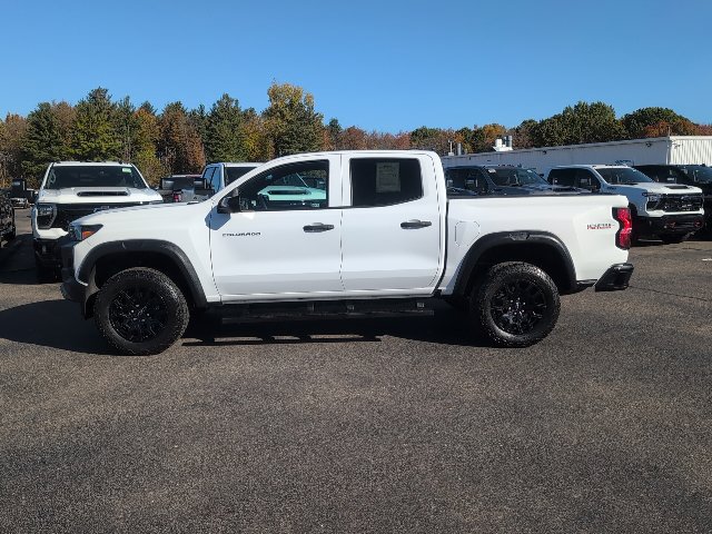 Used 2023 Chevrolet Colorado Trail Boss w/ Technology Package AWD/4WD image 3