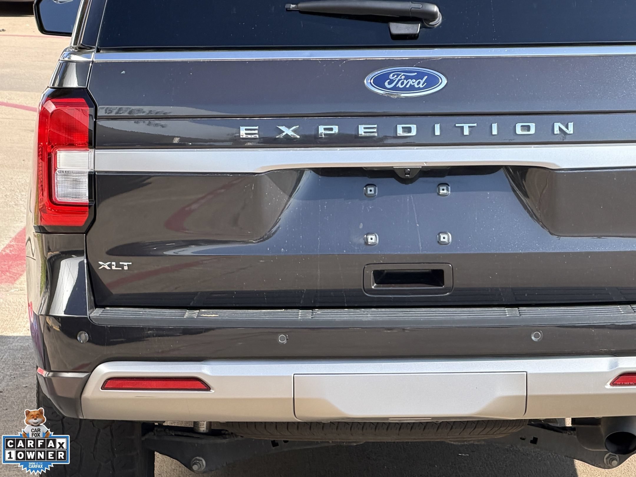 Used 2023 Ford Expedition XLT RWD image 7