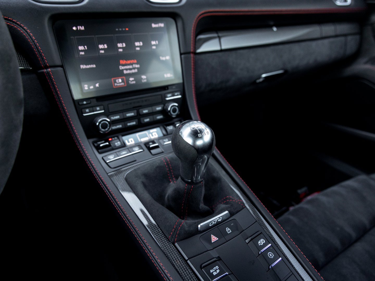 Certified 2020 Porsche 718 Cayman GT4 RWD image 16