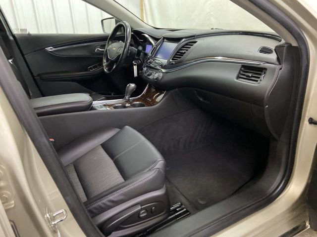 Used 2015 Chevrolet Impala LT image 19