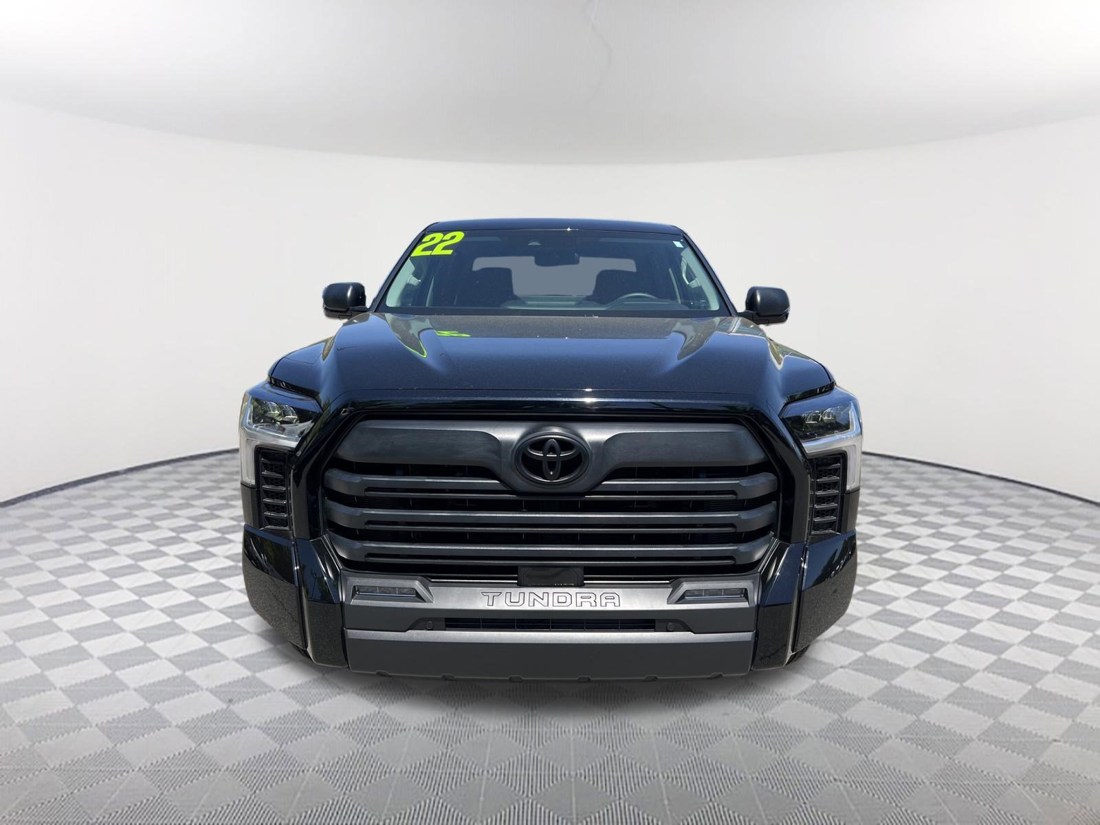 Used 2022 Toyota Tundra SR5 AWD/4WD image 2