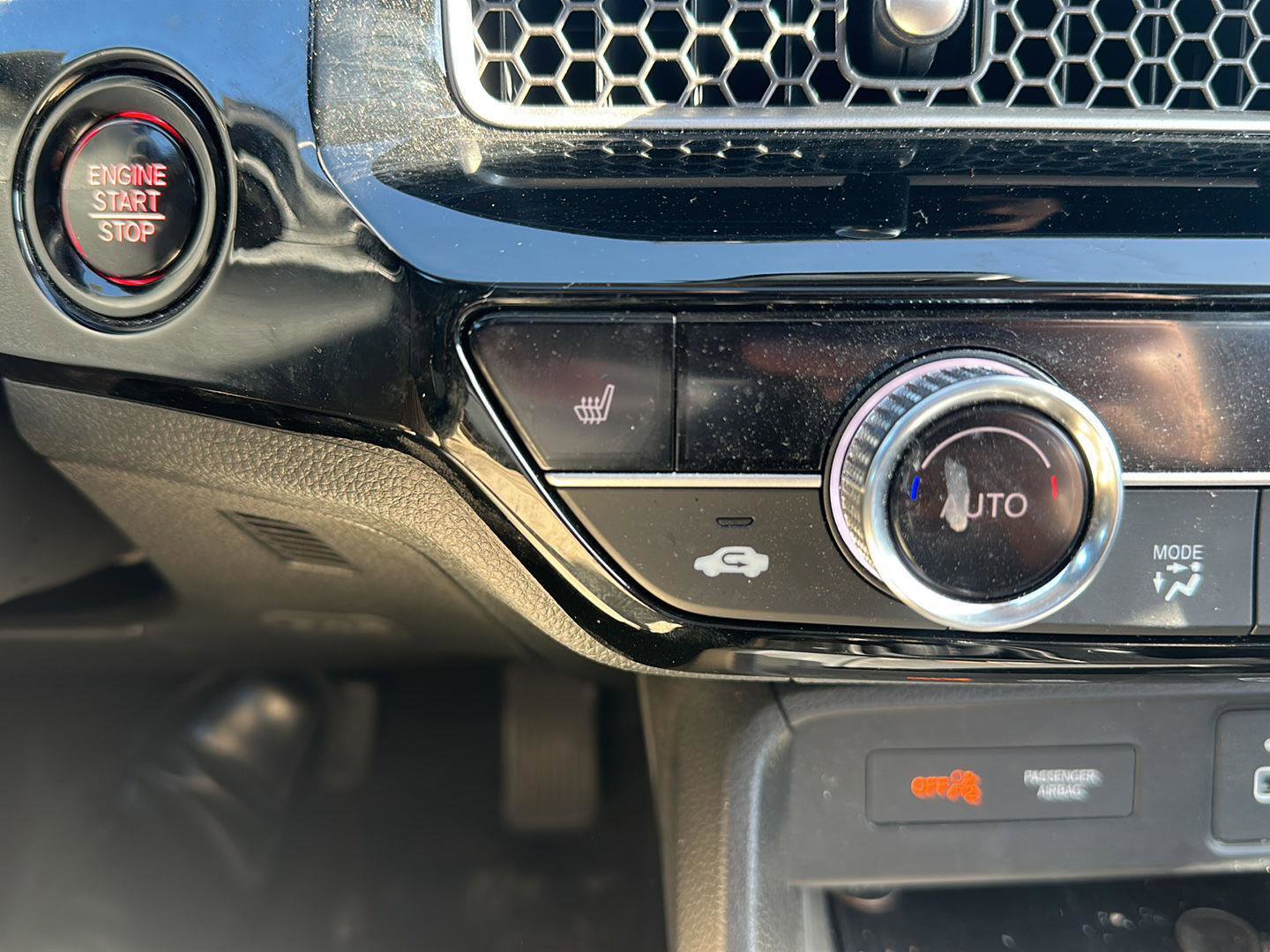 Used 2024 Honda Civic EX-L image 19