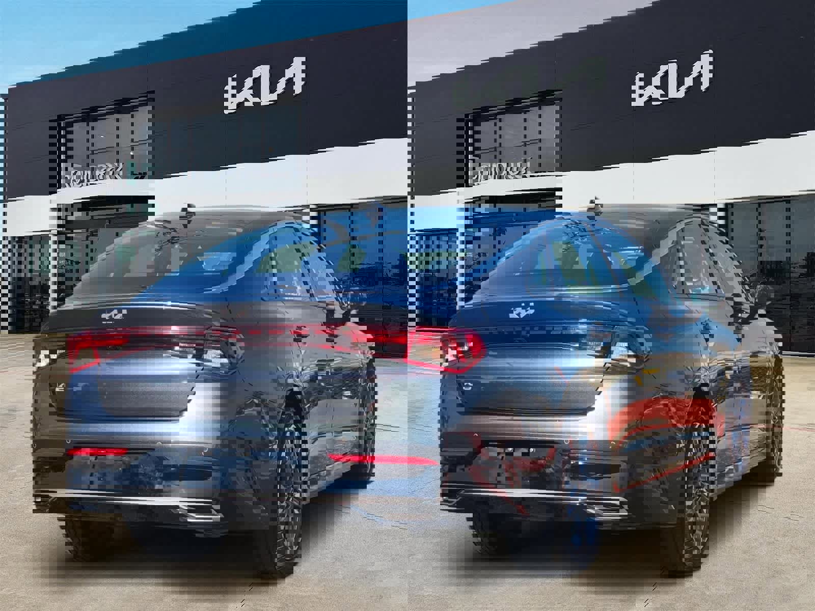 Used 2023 Kia K5 EX image 5