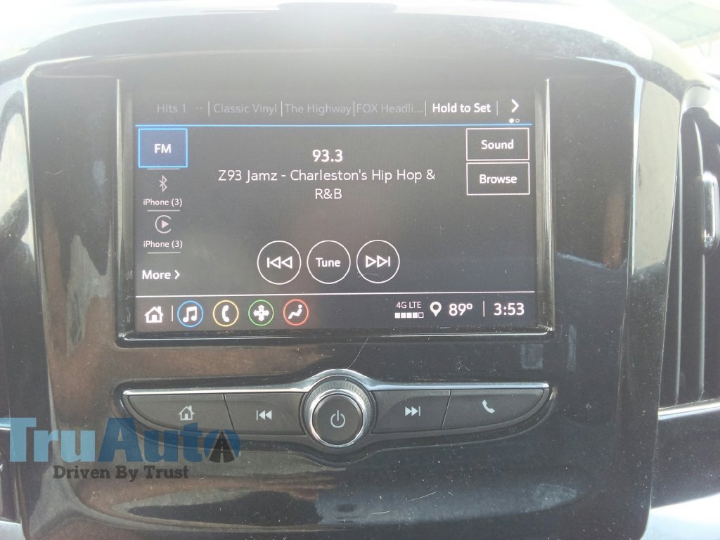 Used 2023 Chevrolet Traverse LT FWD image 29