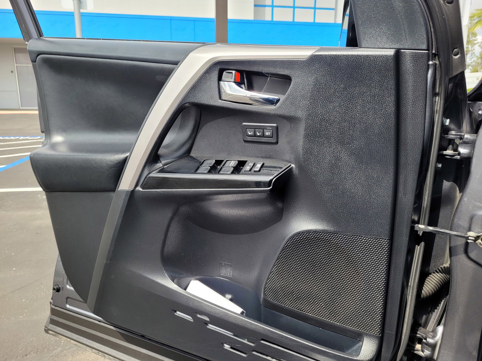 Used 2017 Toyota RAV4 Limited w/ Advanced Technology Package image 25