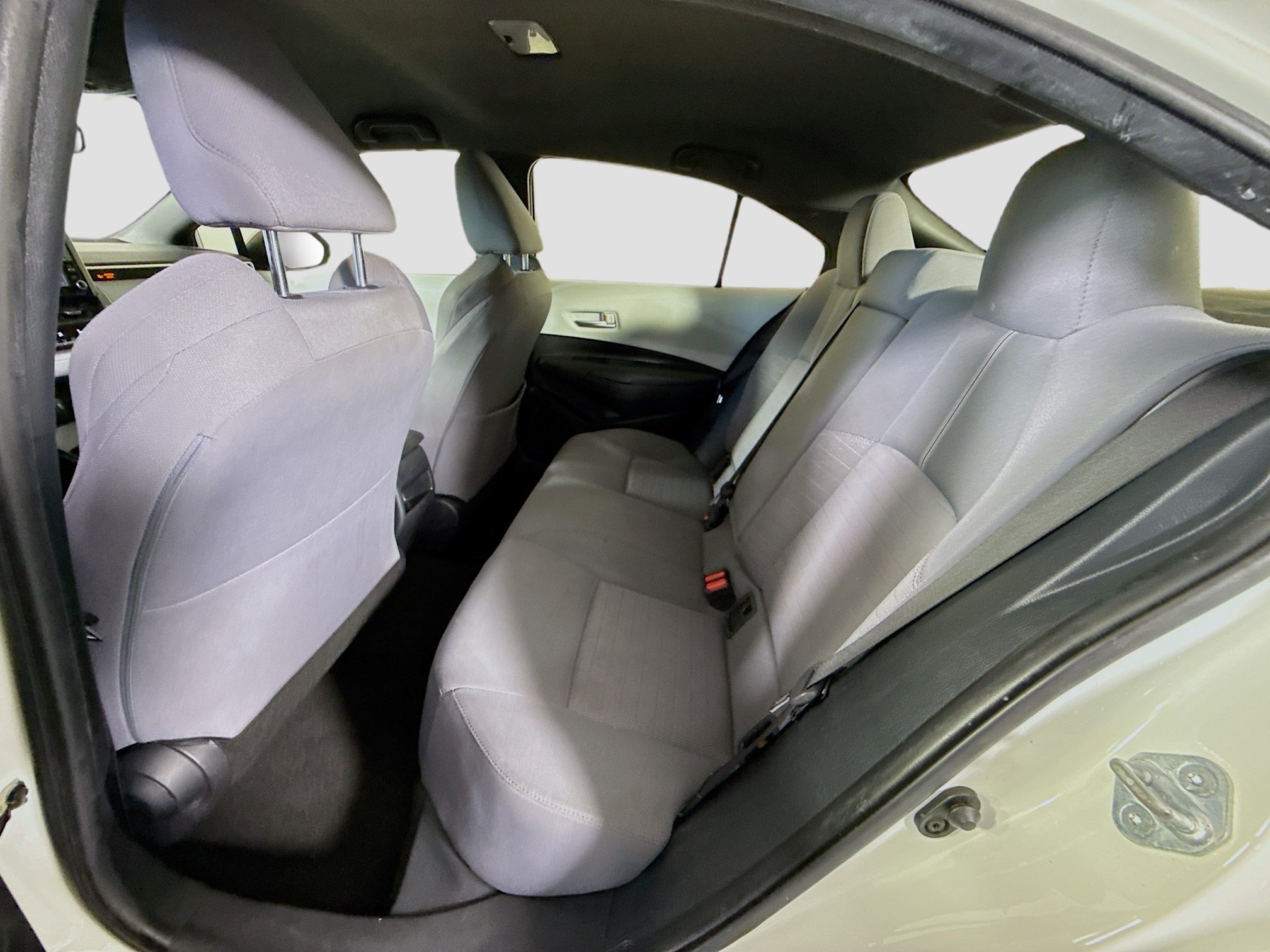 Used 2020 Toyota Corolla SE FWD image 24