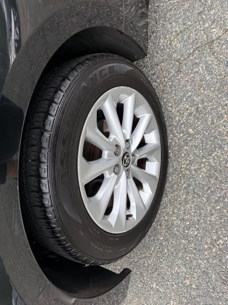 Used 2020 Toyota Corolla XLE FWD image 11
