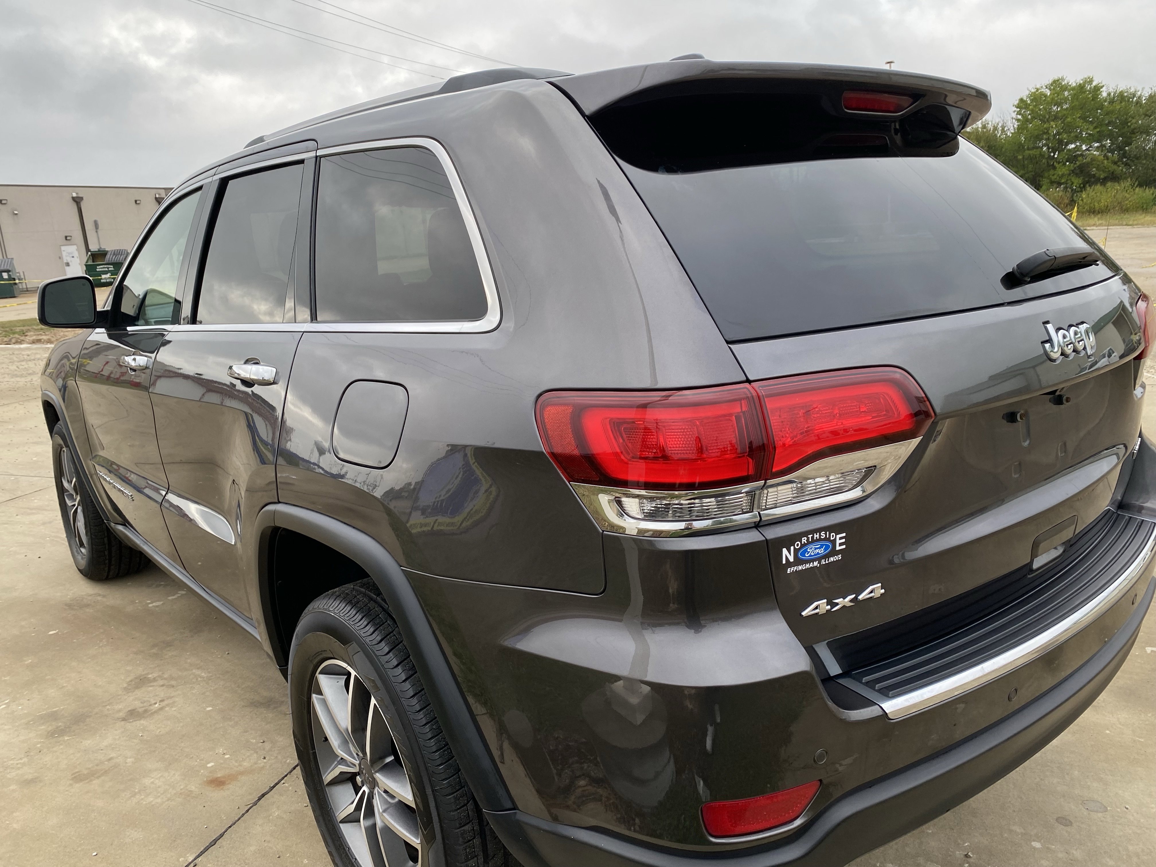 Used 2021 Jeep Grand Cherokee Limited image 11