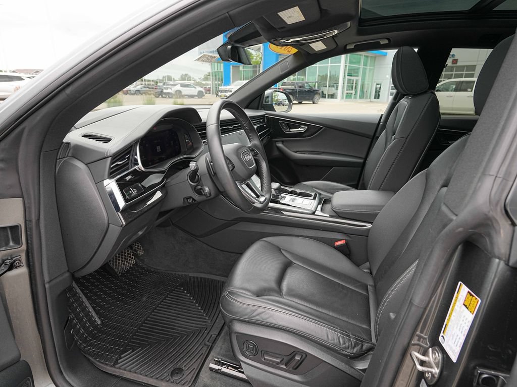 Used 2019 Audi Q8 Prestige AWD/4WD image 16