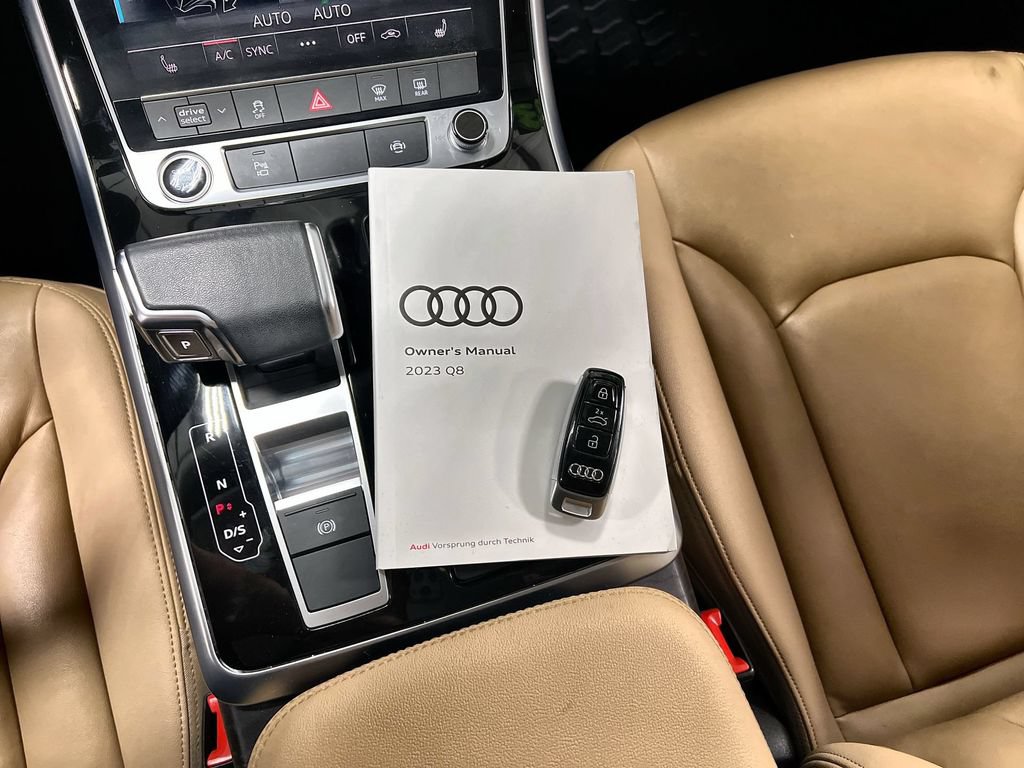 Used 2023 Audi Q8 Premium w/ Convenience Package AWD/4WD image 10