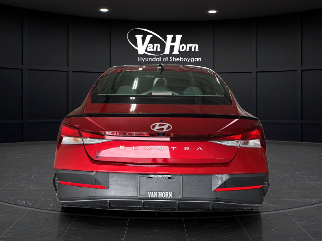 Certified 2025 Hyundai Elantra Sport FWD image 6