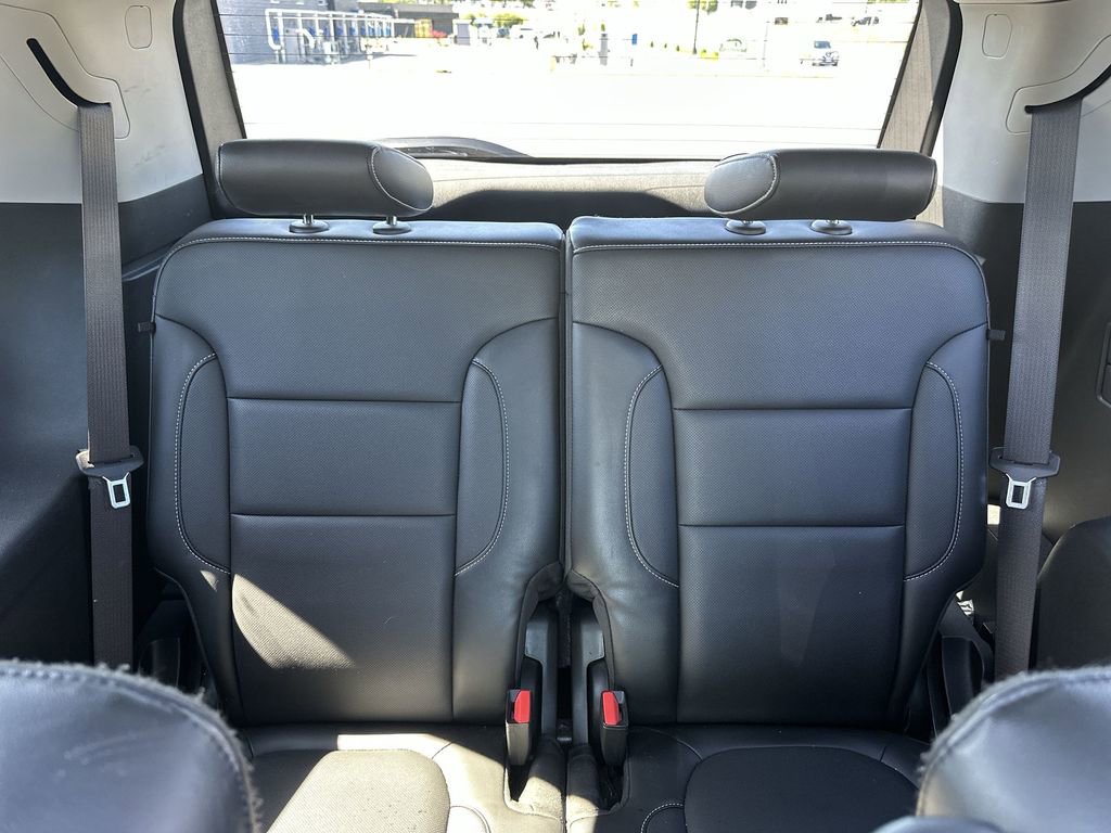 Used 2019 GMC Acadia SLT AWD/4WD image 30