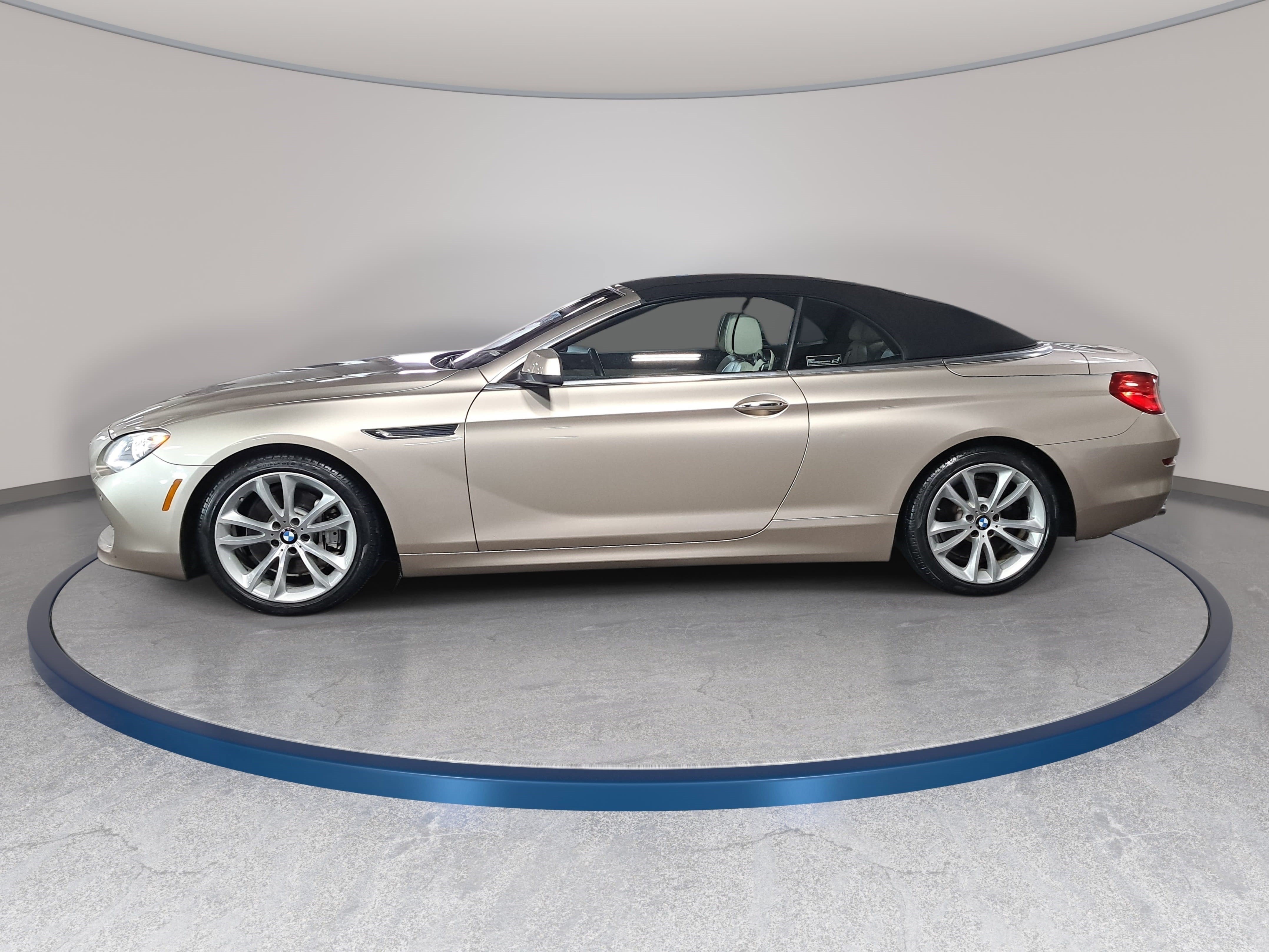 Used 2013 BMW 640i Convertible RWD image 8