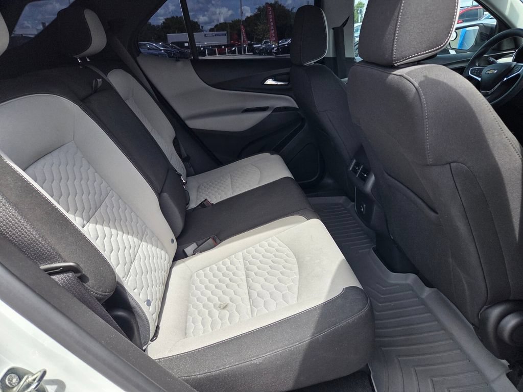 Used 2021 Chevrolet Equinox LS w/ LS Convenience Package FWD image 14