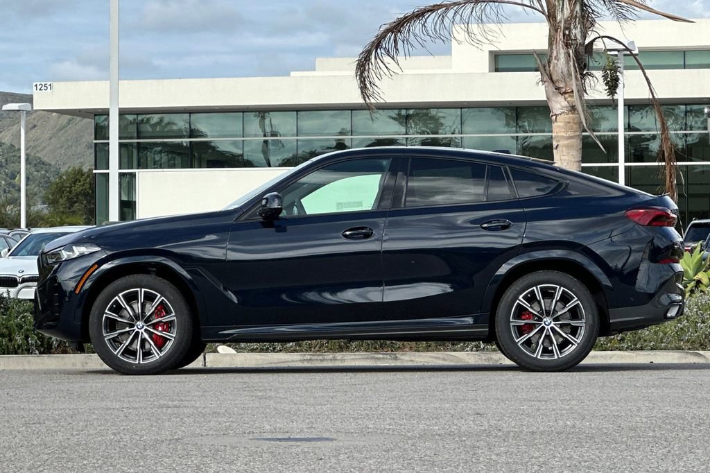 New 2026 BMW X6 xDrive40i w/ Climate Comfort Package image 6
